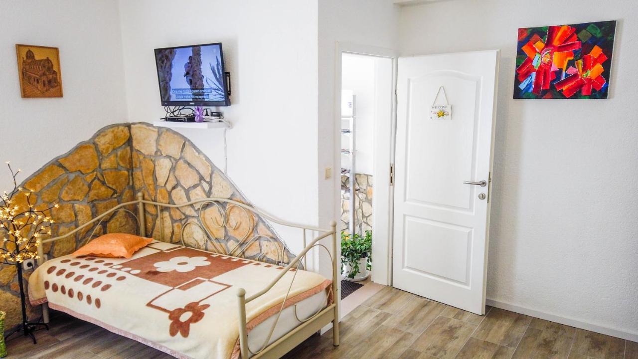 Sibenik City Center Apartment Екстер'єр фото